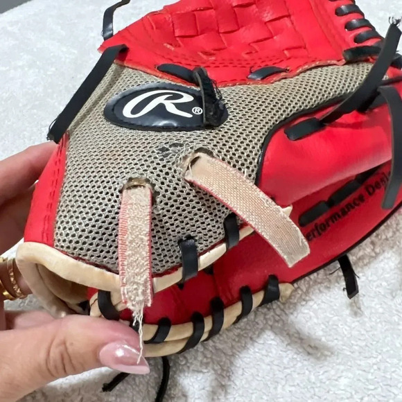 Rawlings Kids Red Players Series Baseball Glove Left Handed Leather 10" ESB02 - Picture 3 of 7